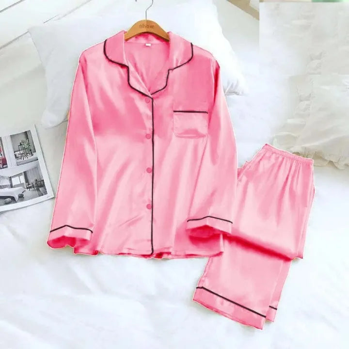 Chic Sleepwear Set with Silk Fabric